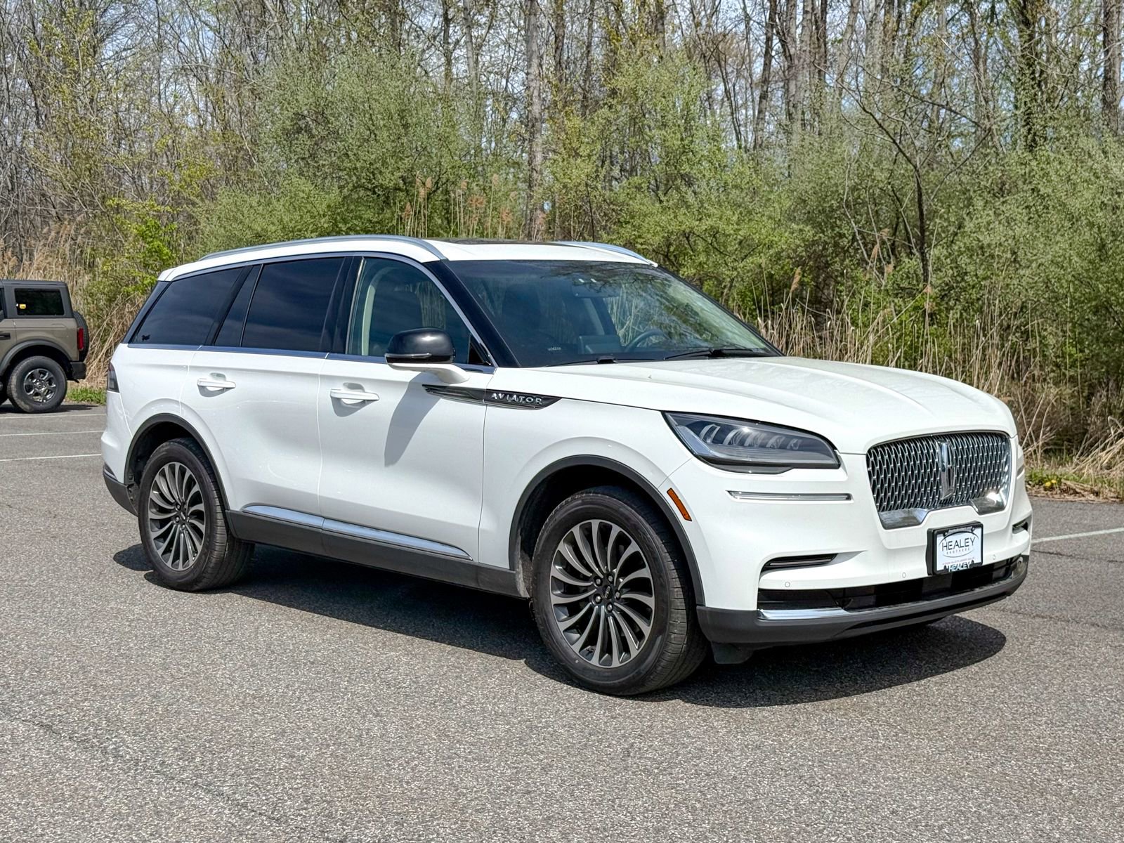 Used 2022 Lincoln Aviator AWD w/ Premium Package image 1