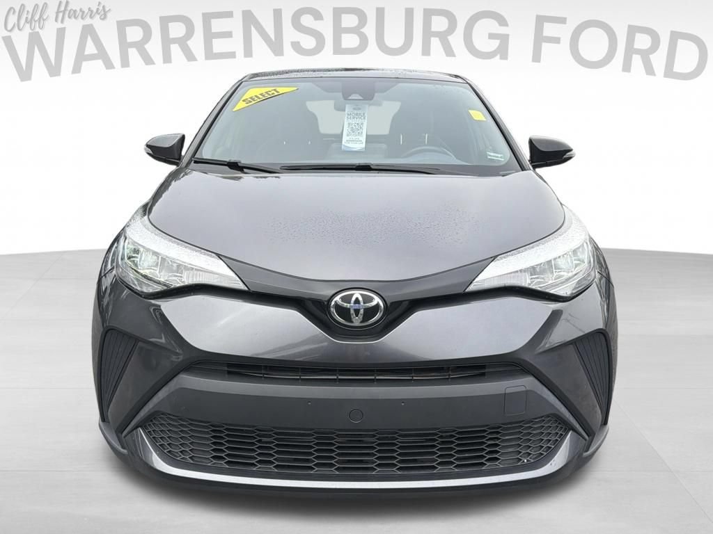 Used 2021 Toyota C-HR XLE FWD image 2