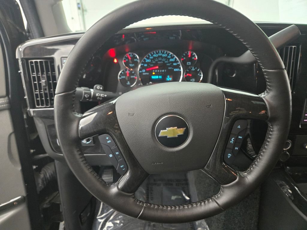Used 2019 Chevrolet Express 2500 w/ Enhanced Convenience Package image 18