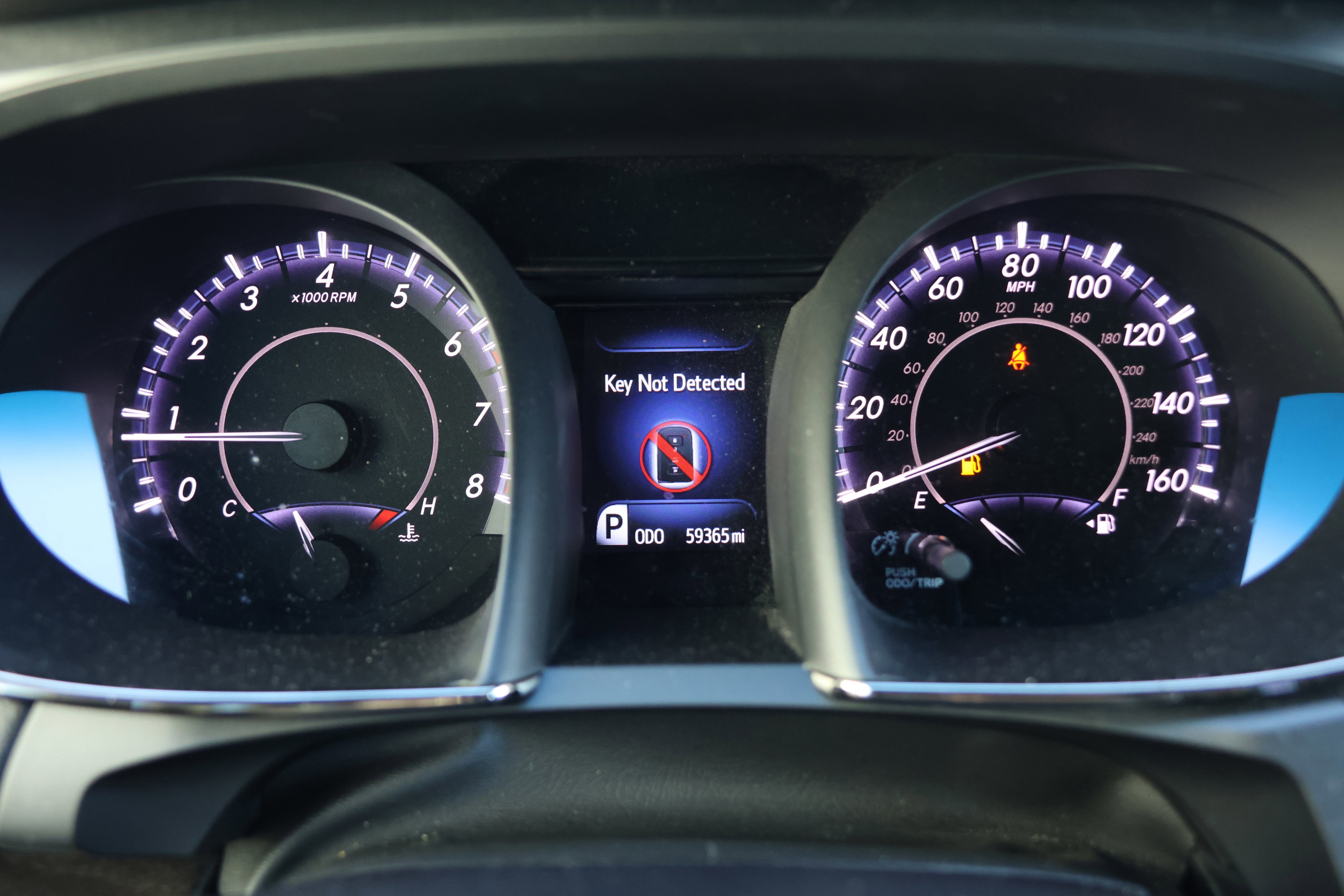 Used 2017 Toyota Avalon Limited image 19