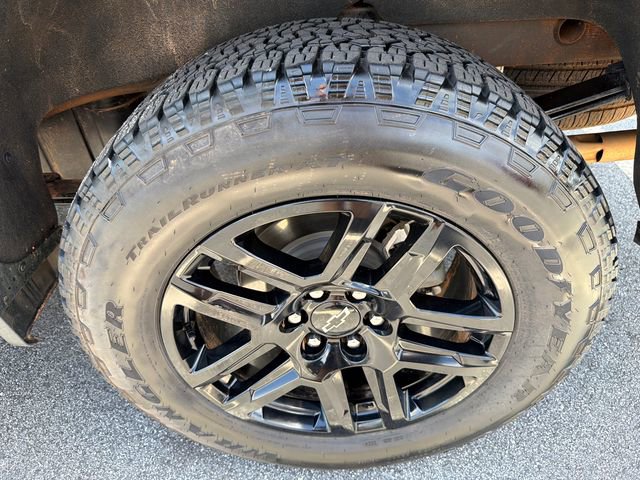 Used 2026 Chevrolet Silverado 1500 LT Trail Boss w/ Safety Package AWD/4WD image 19