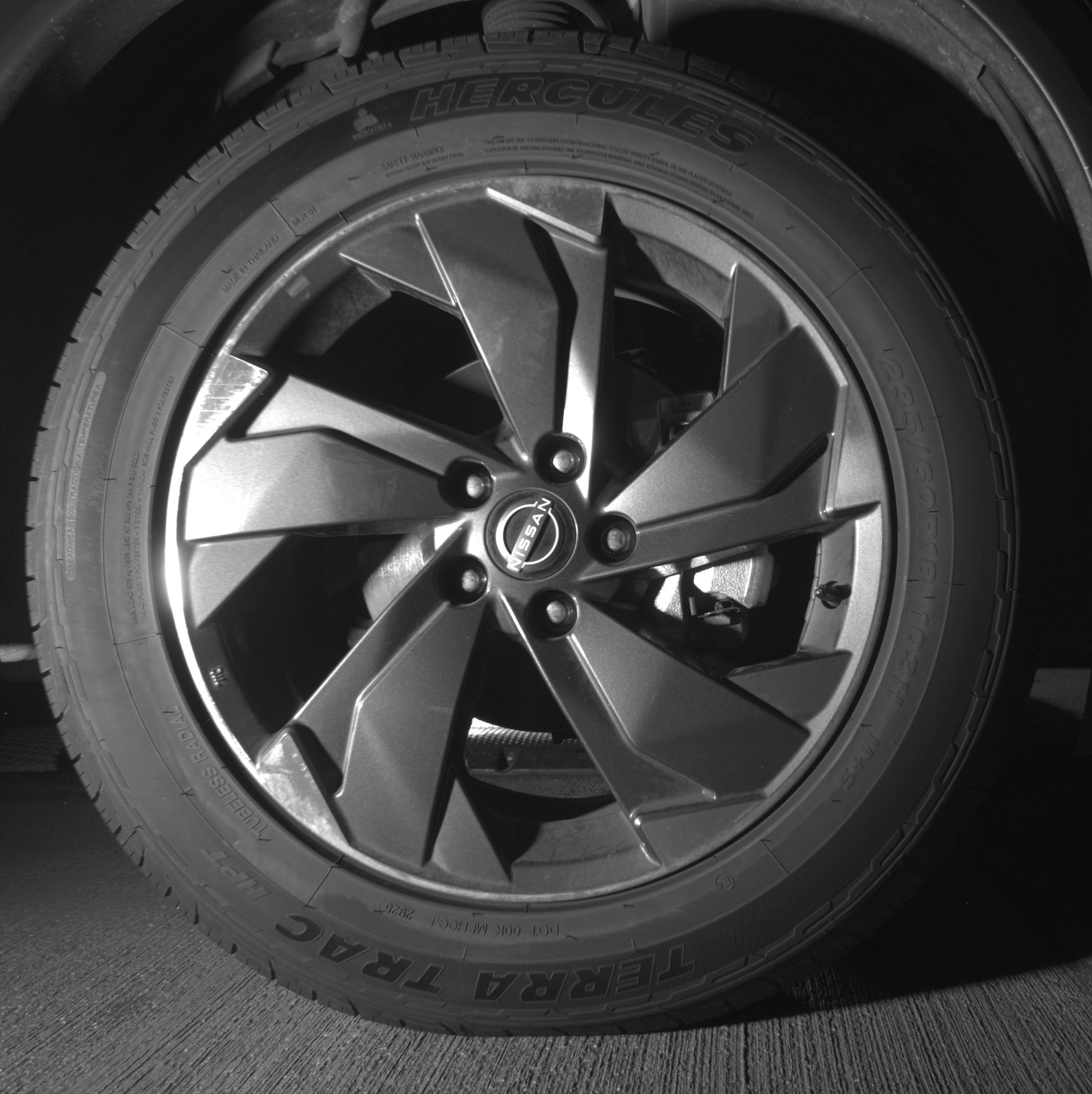 Used 2025 Nissan Rogue SV FWD image 13