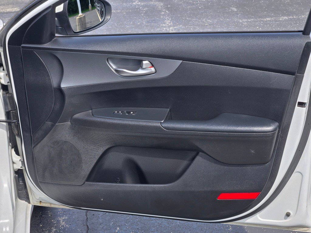 Used 2021 Kia Forte Sedan FWD image 6