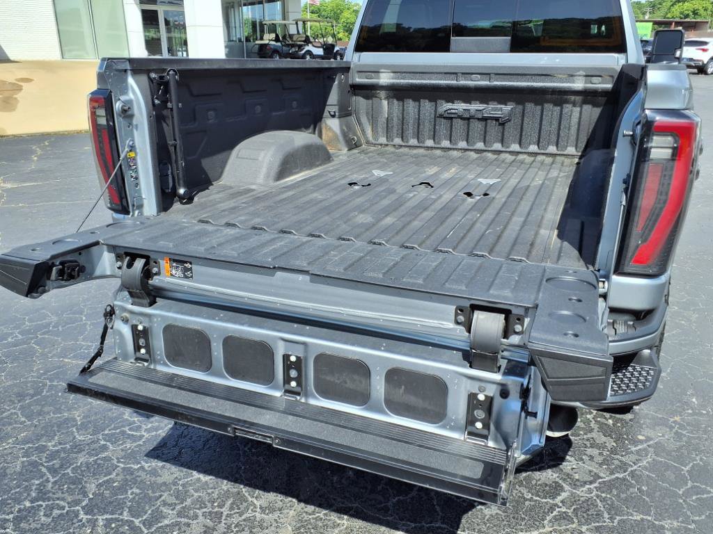 Used 2024 GMC Sierra 2500 AT4 w/ AT4 Premium Plus Package image 19