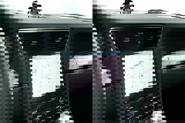 Used 2017 Porsche 911 Carrera 4 image 12