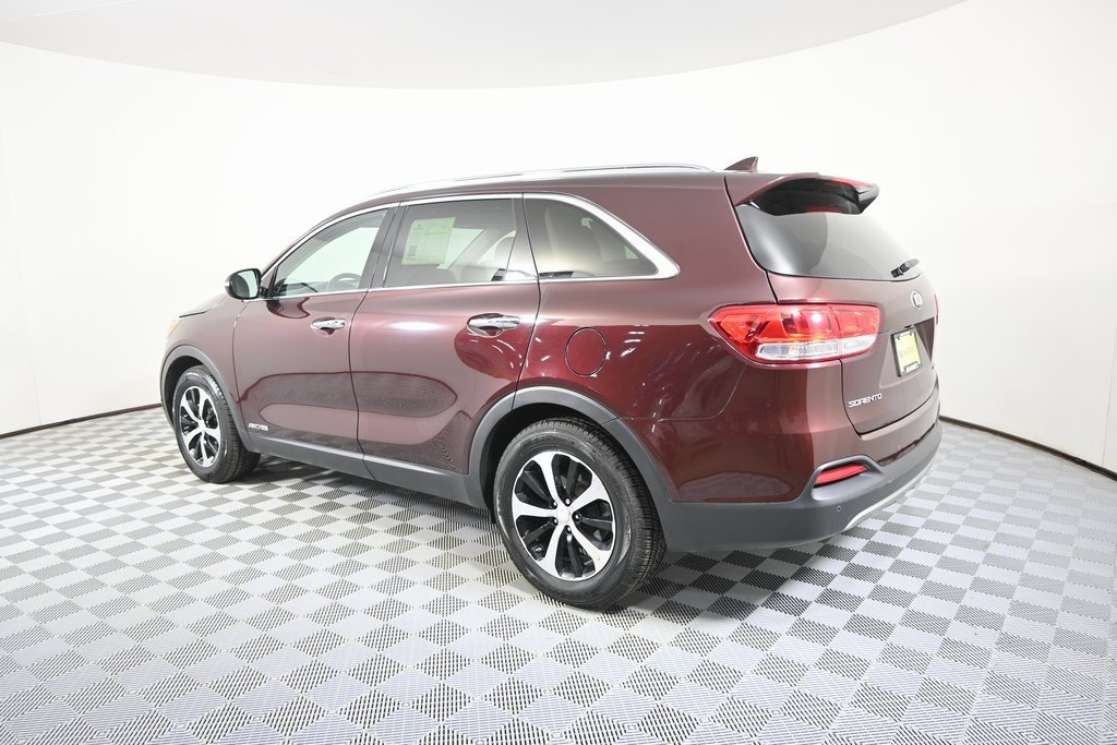 Used 2017 Kia Sorento EX w/ EX Advanced Touring Package image 4