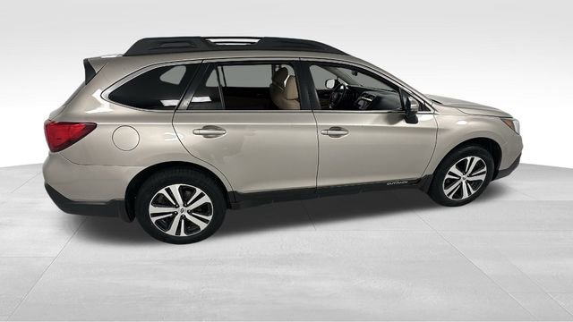 Used 2019 Subaru Outback 2.5i Limited w/ Popular Package #2 image 2