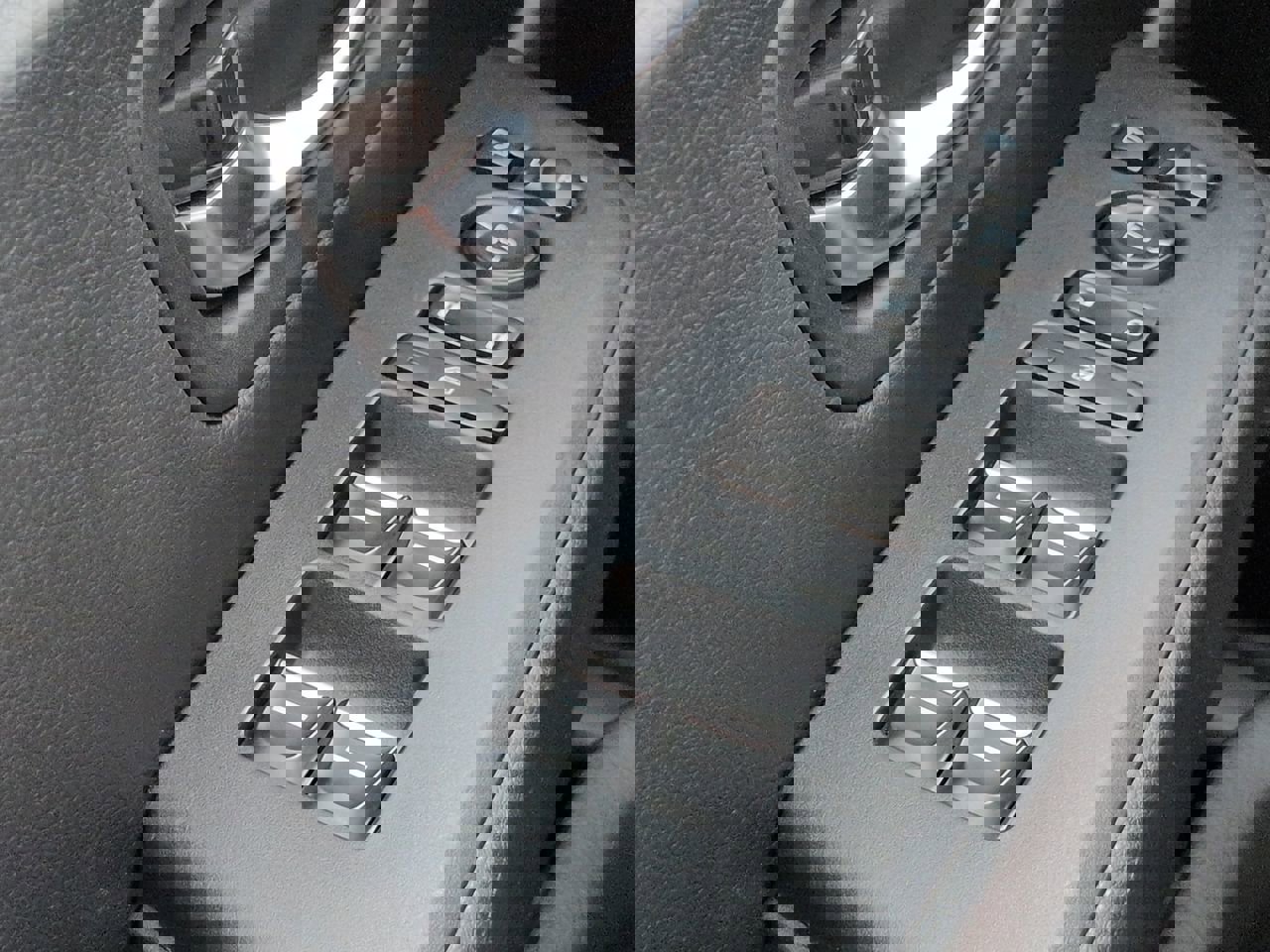 Used 2023 Honda Pilot Elite image 23