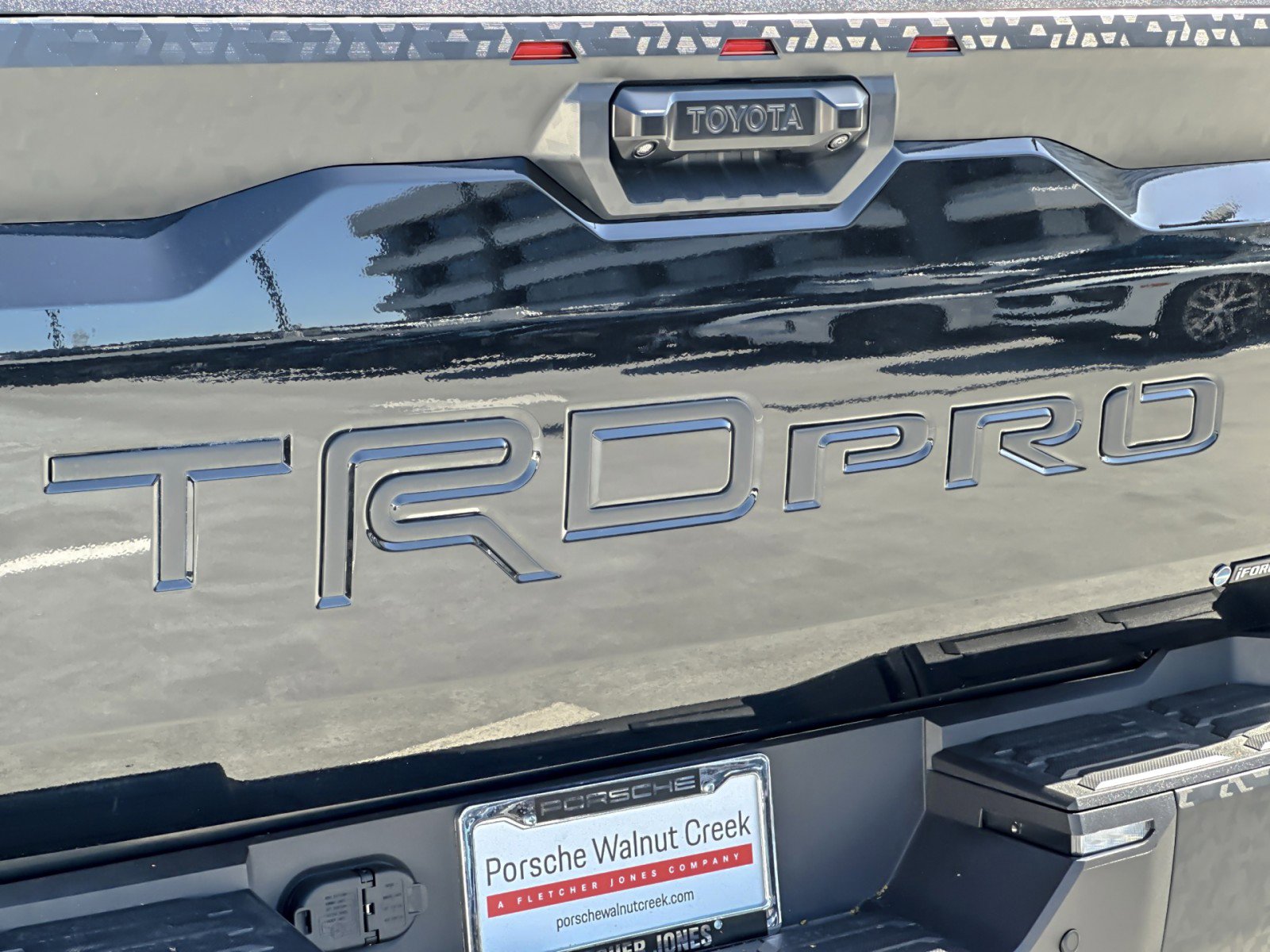 Used 2025 Toyota Tundra TRD Pro w/ Tow Tech Package AWD/4WD image 25