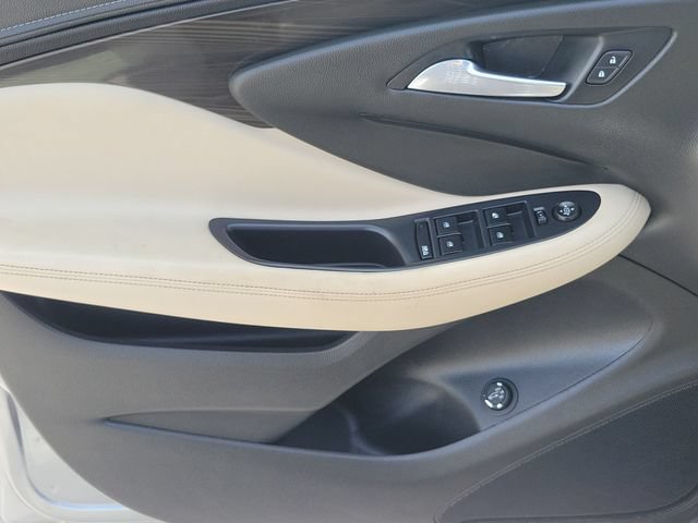 Used 2020 Buick Envision Preferred FWD image 14