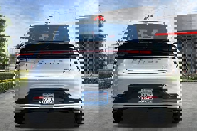 Used 2025 Toyota Prius LE image 5