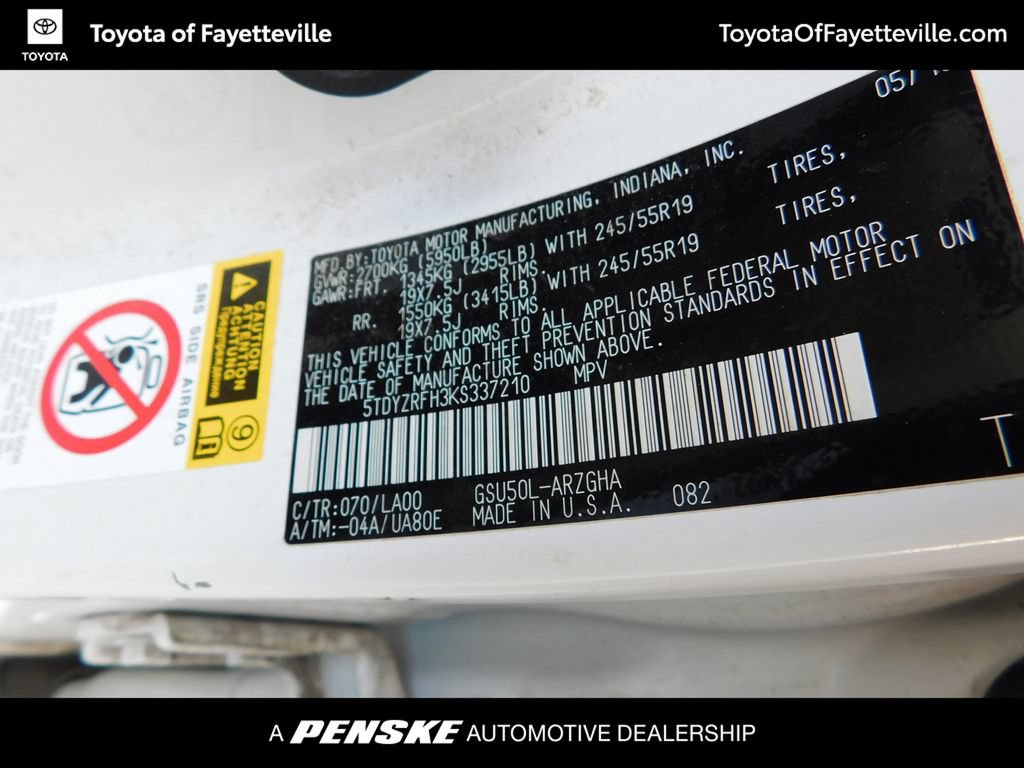 Used 2019 Toyota Highlander Limited Platinum FWD image 12