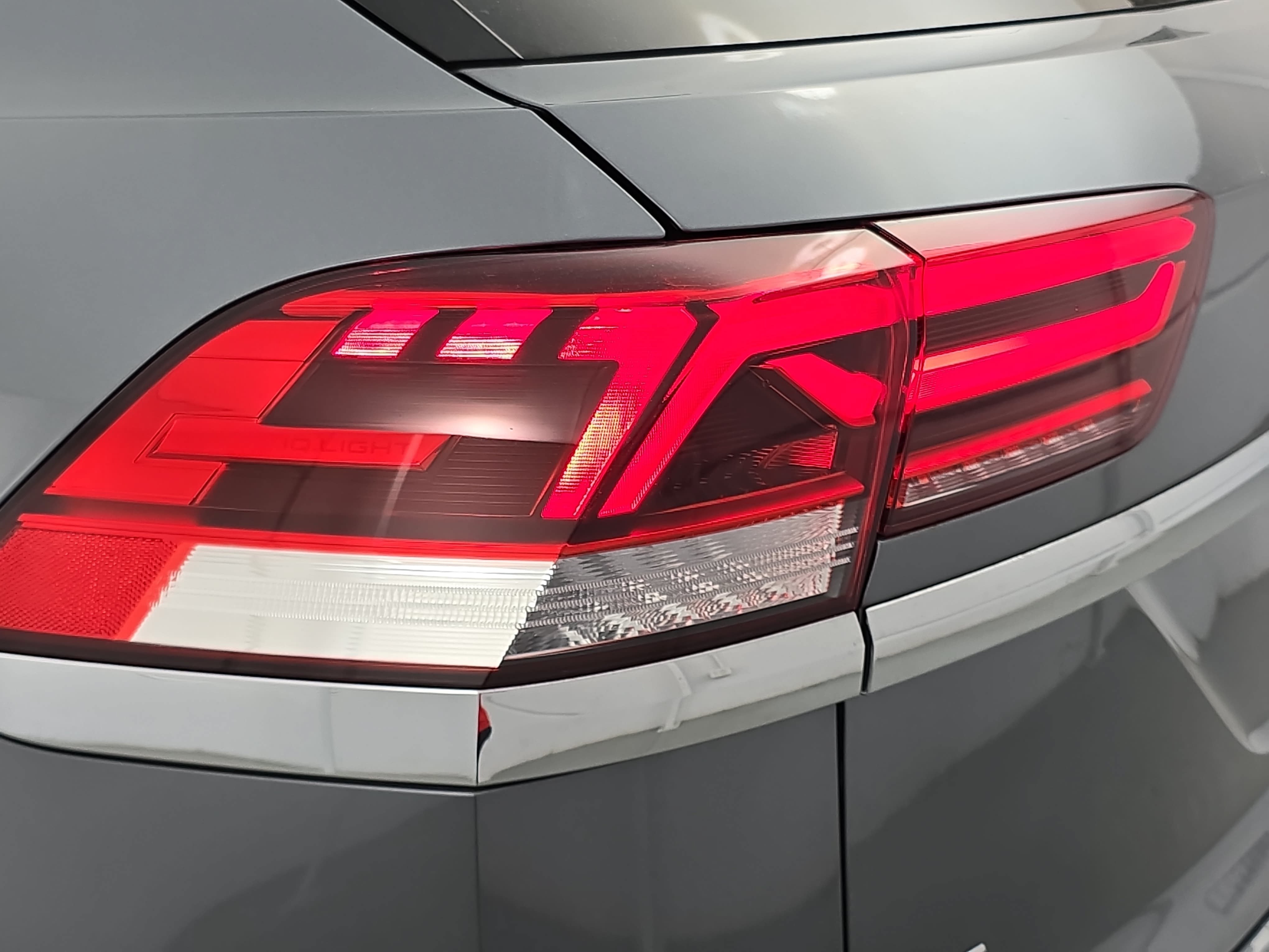 Certified 2023 Volkswagen Atlas Cross Sport SE AWD/4WD image 34
