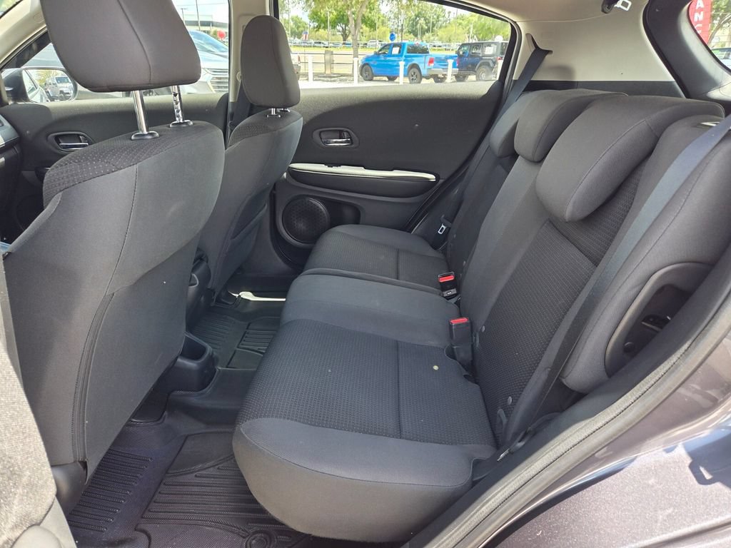Used 2021 Honda HR-V LX image 5