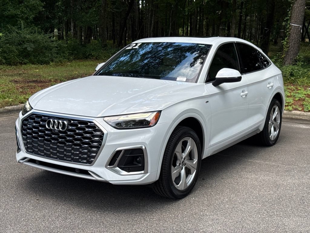 Used 2021 Audi Q5 2.0T Premium Plus w/ Premium Plus Package AWD/4WD image 3