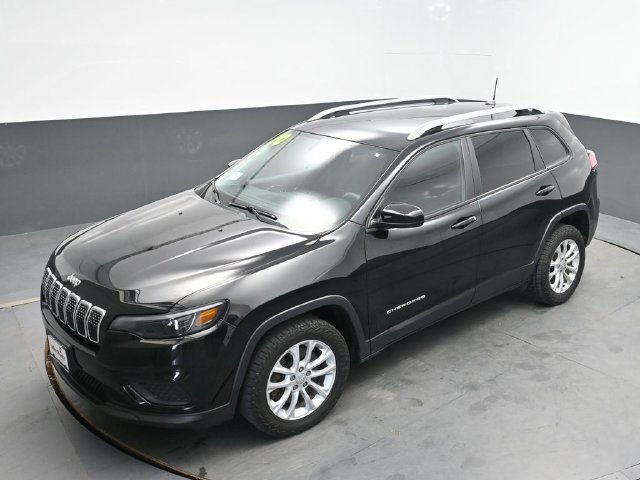Used 2020 Jeep Cherokee Latitude FWD image 29
