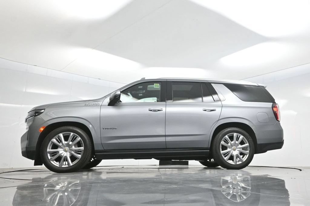 Used 2024 Chevrolet Tahoe High Country AWD/4WD image 7