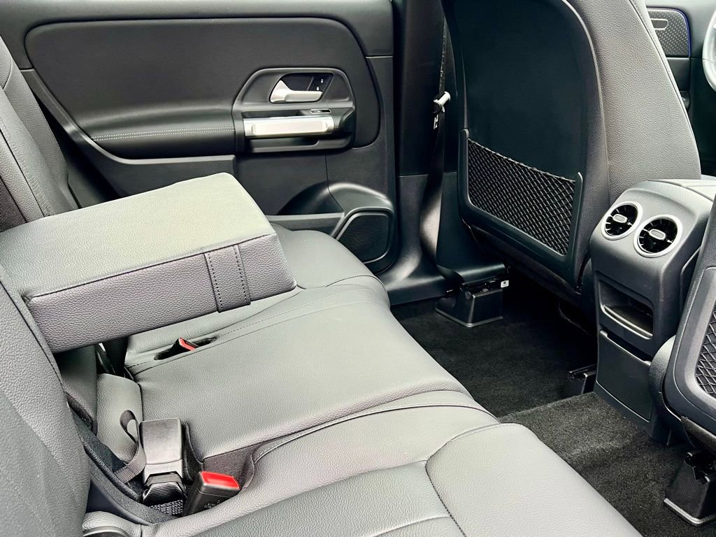 Certified 2025 Mercedes-Benz GLB 250 4MATIC image 21