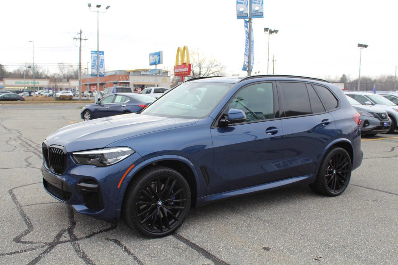 Used 2023 BMW X5 M50i w/ Climate Comfort Package image 2
