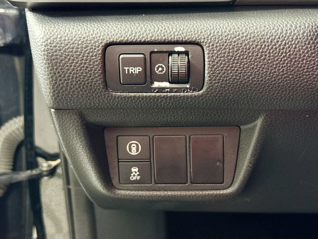 Used 2018 Honda Accord EX image 10