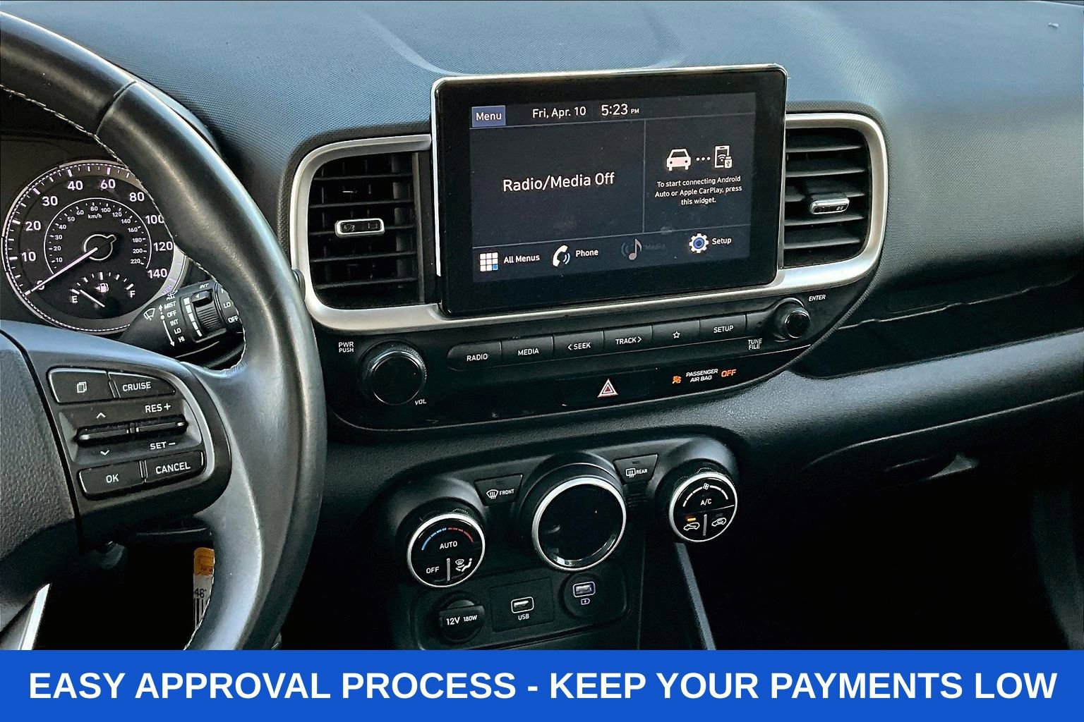 Used 2021 Hyundai Venue SEL FWD image 12