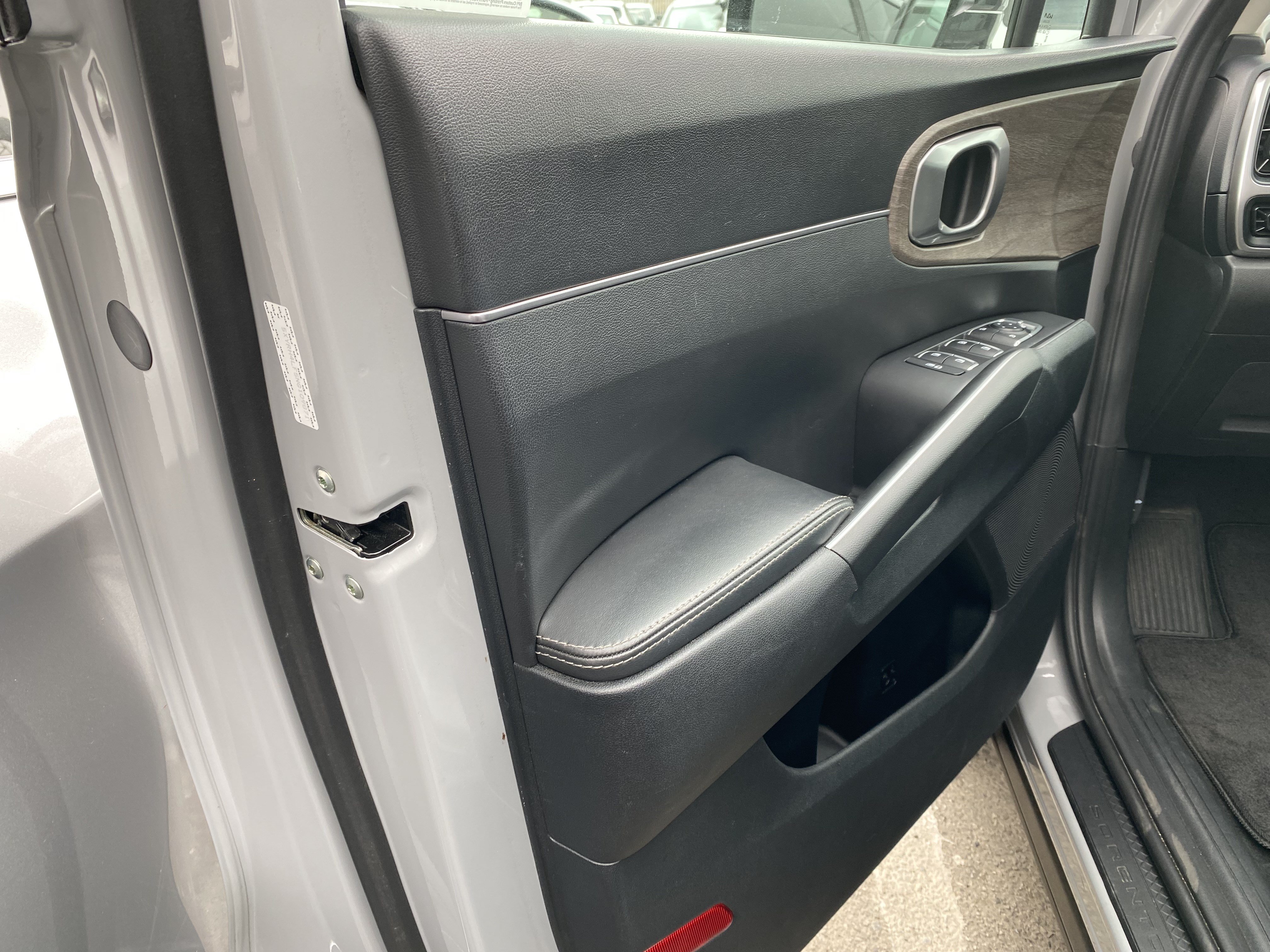 Used 2022 Kia Sorento EX FWD image 14