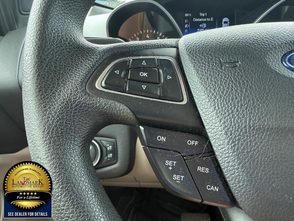 Used 2017 Ford Escape SE w/ Equipment Group 201A FWD image 10