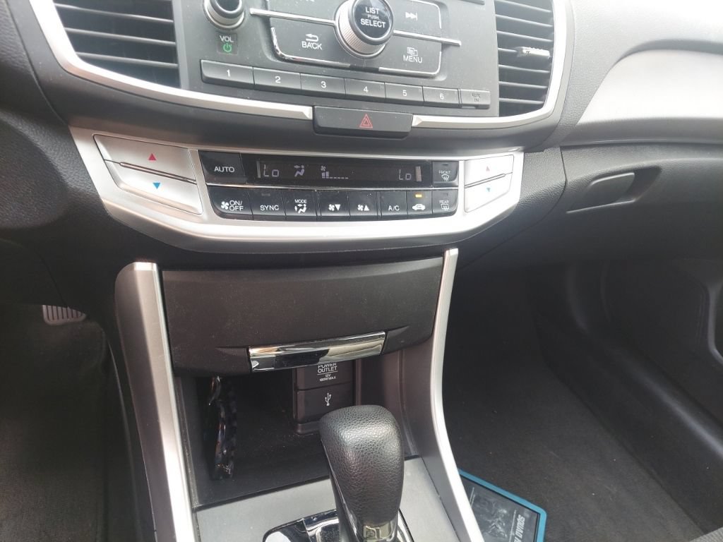 Used 2013 Honda Accord LX image 14