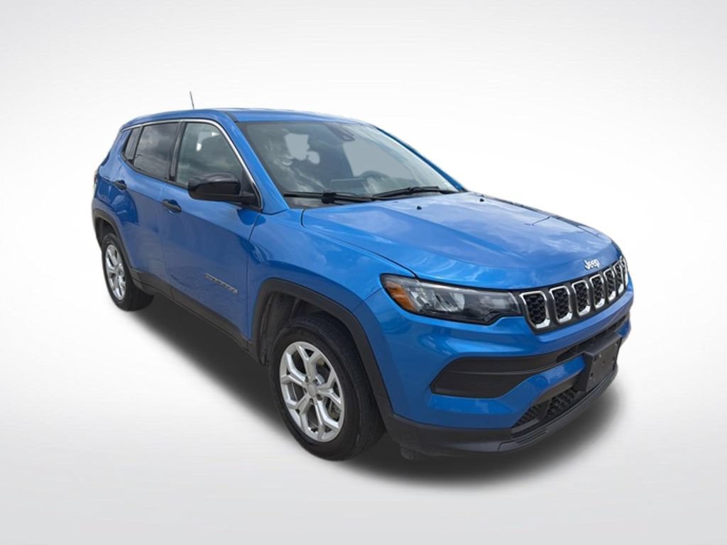 Used 2024 Jeep Compass Sport AWD/4WD image 9