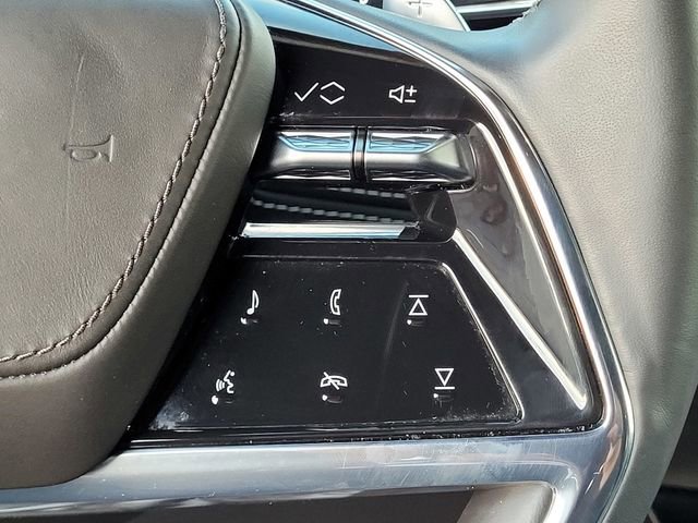 Used 2025 Cadillac Escalade ESV Premium Luxury Platinum image 25