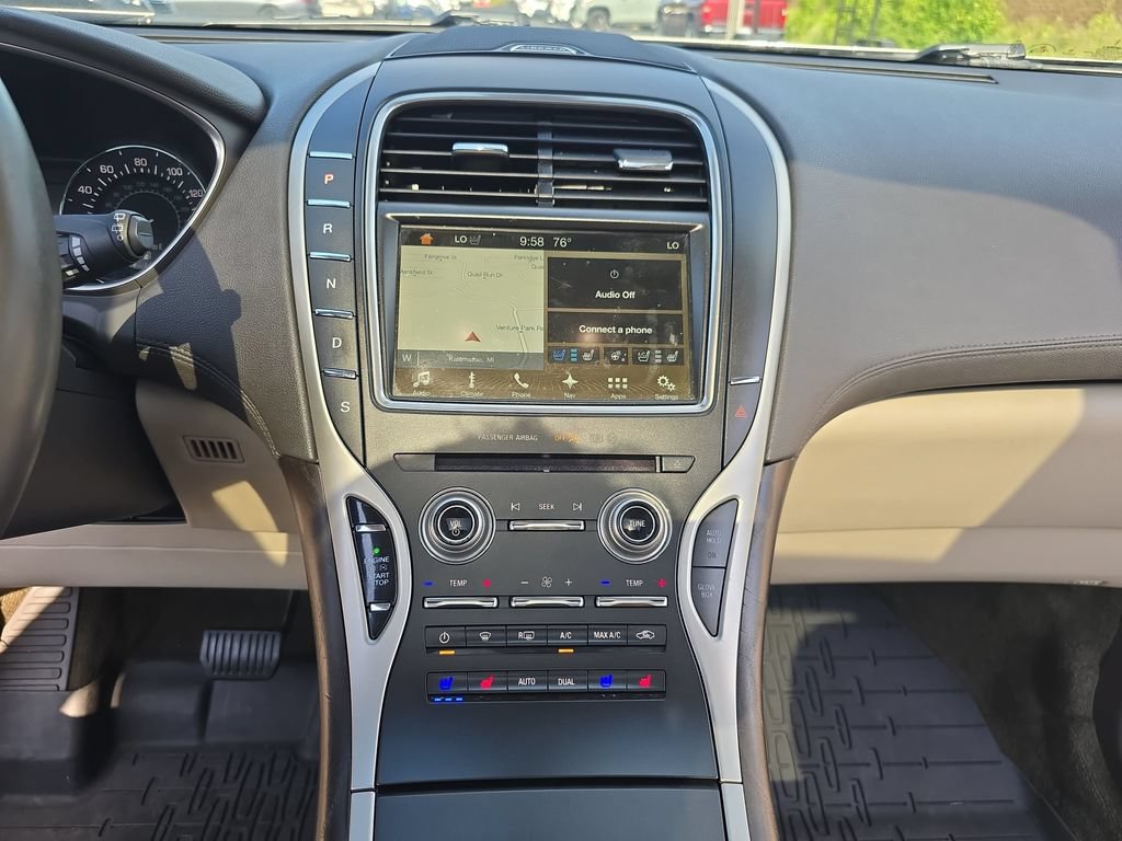 Used 2017 Lincoln MKX Reserve w/ Lincoln MKX Climate Package AWD/4WD image 23