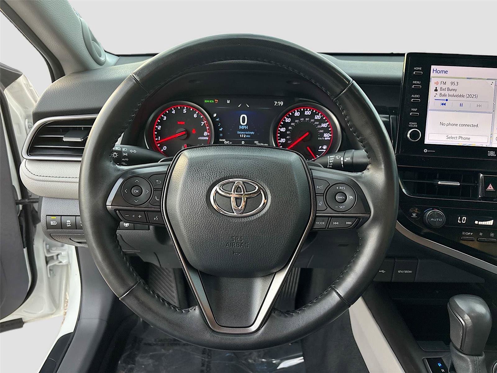 Used 2023 Toyota Camry XSE image 12