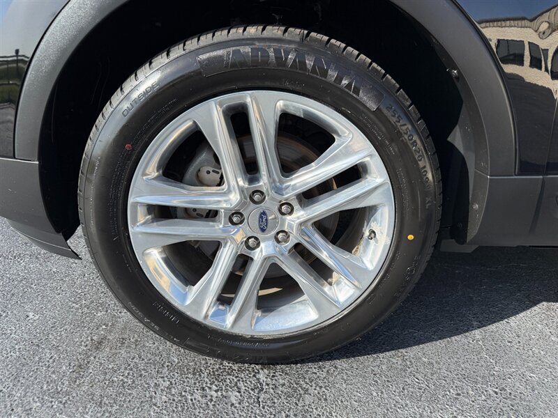 Used 2016 Ford Explorer Limited AWD/4WD image 23