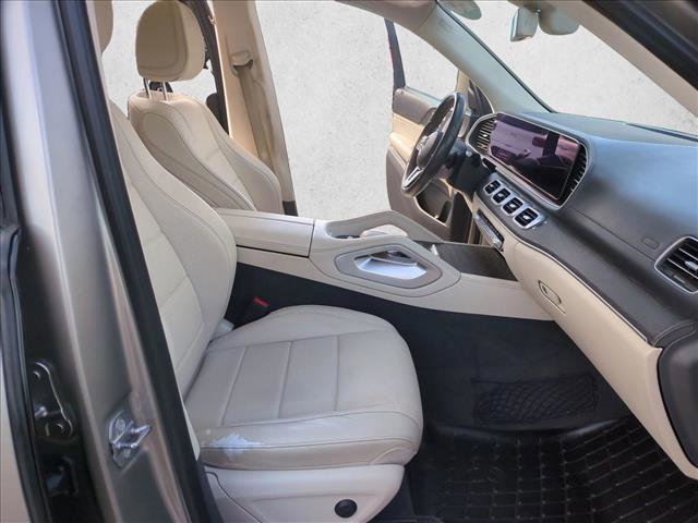 Used 2020 Mercedes-Benz GLS 450 4MATIC image 23