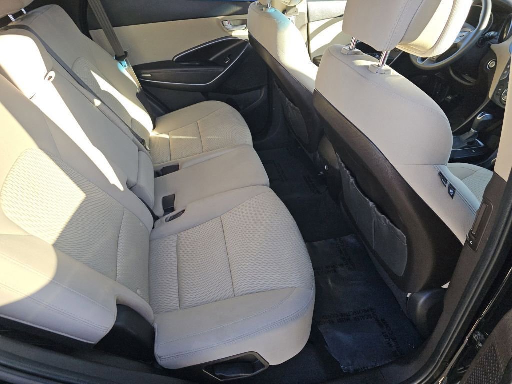 Used 2017 Hyundai Santa Fe Sport w/ 2.4L Value Package 06 image 5