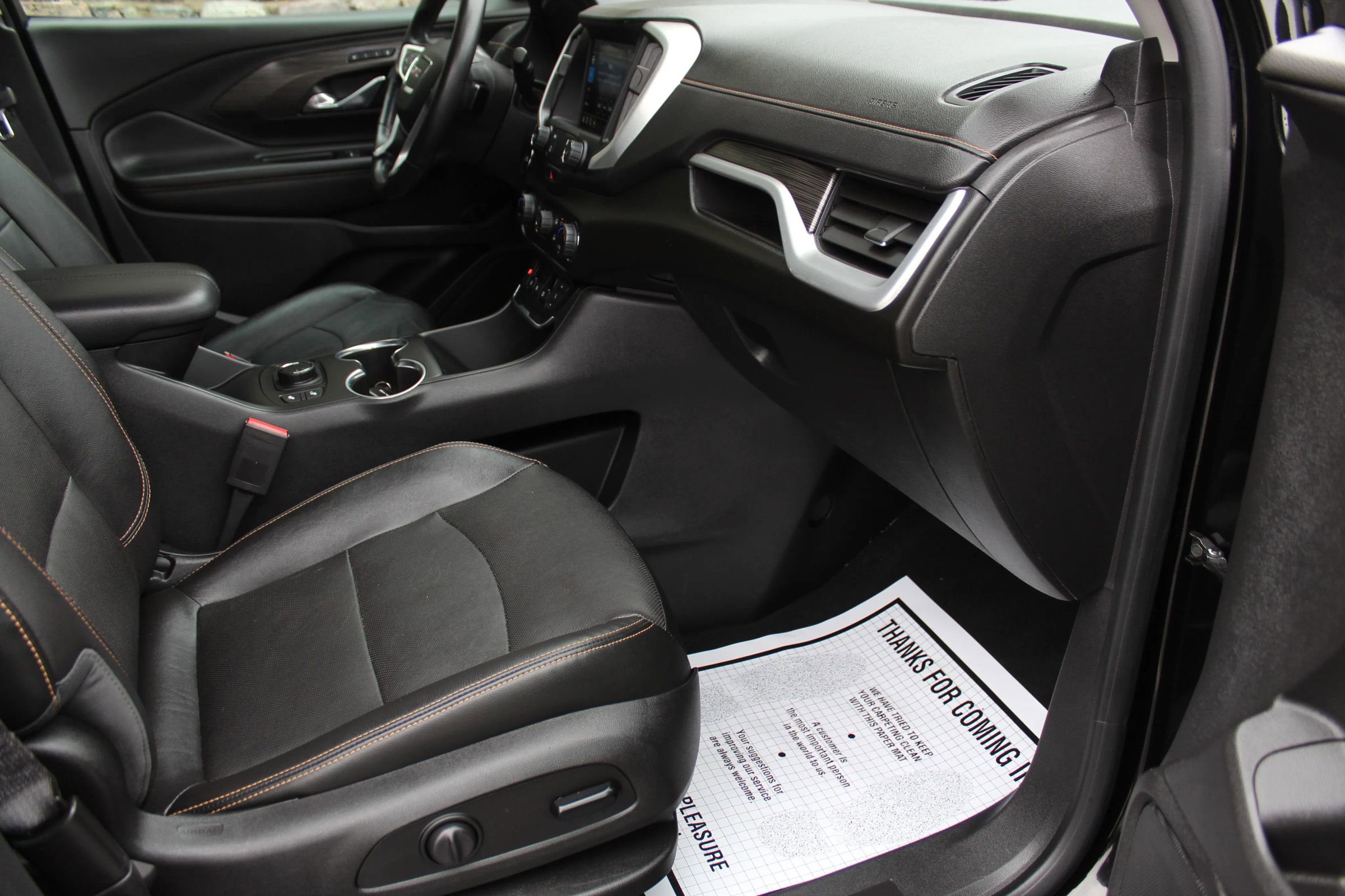 Used 2019 GMC Terrain SLT w/ Preferred Package image 17