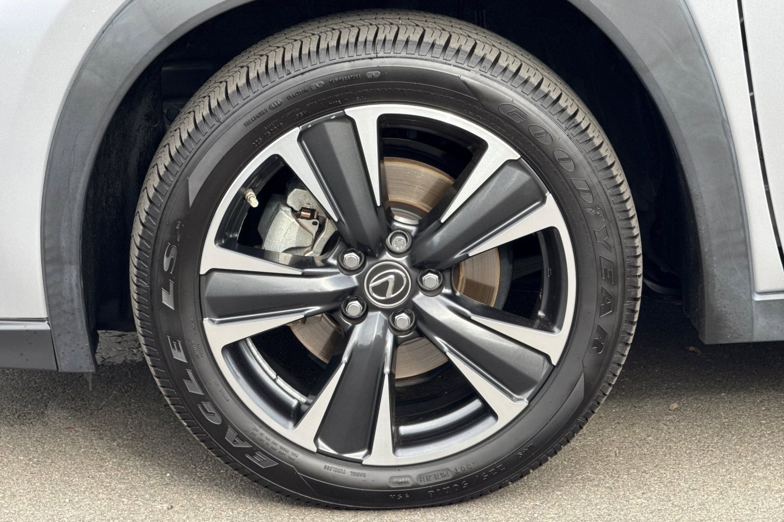 Certified 2024 Lexus UX 250h FWD image 36