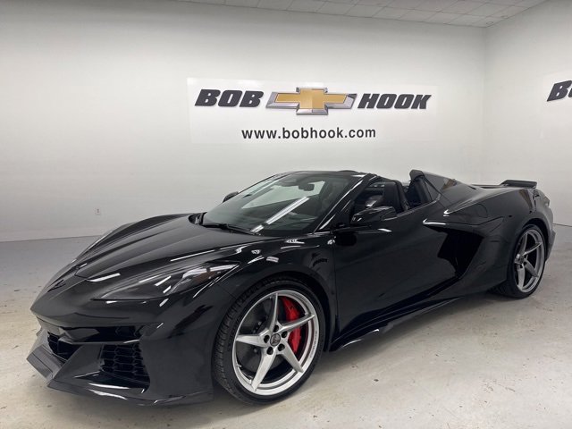 New 2026 Chevrolet Corvette E-Ray w/ Stealth Interior Trim Package image 9