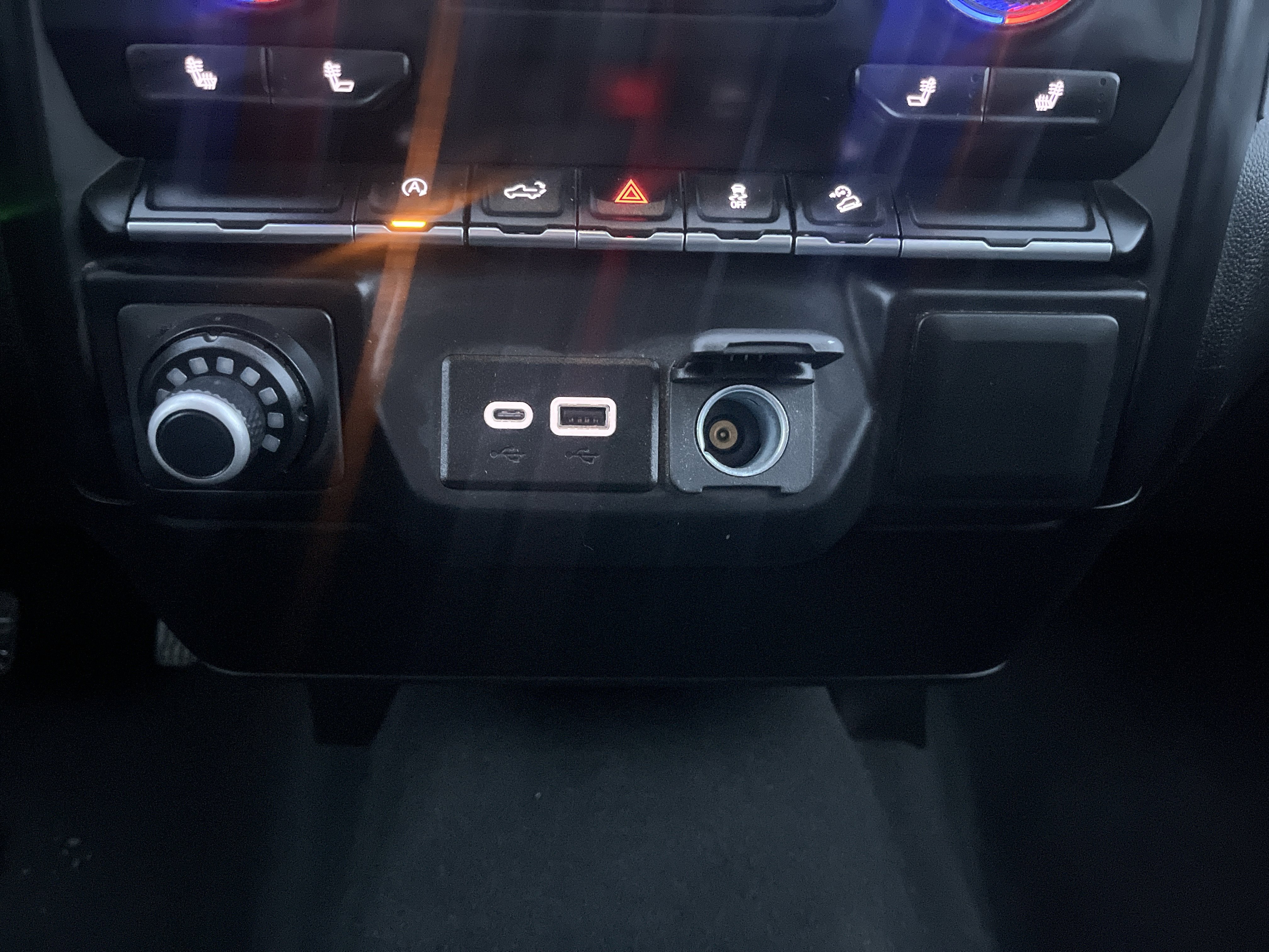 Used 2022 GMC Sierra 1500 SLE w/ X31 Off-Road Package image 29