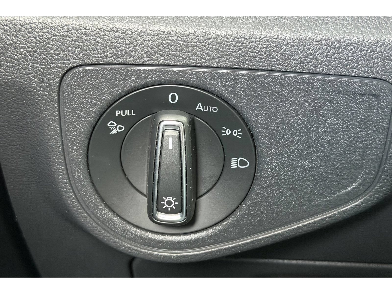 Used 2021 Volkswagen Atlas SE w/ Towing Package AWD/4WD image 31