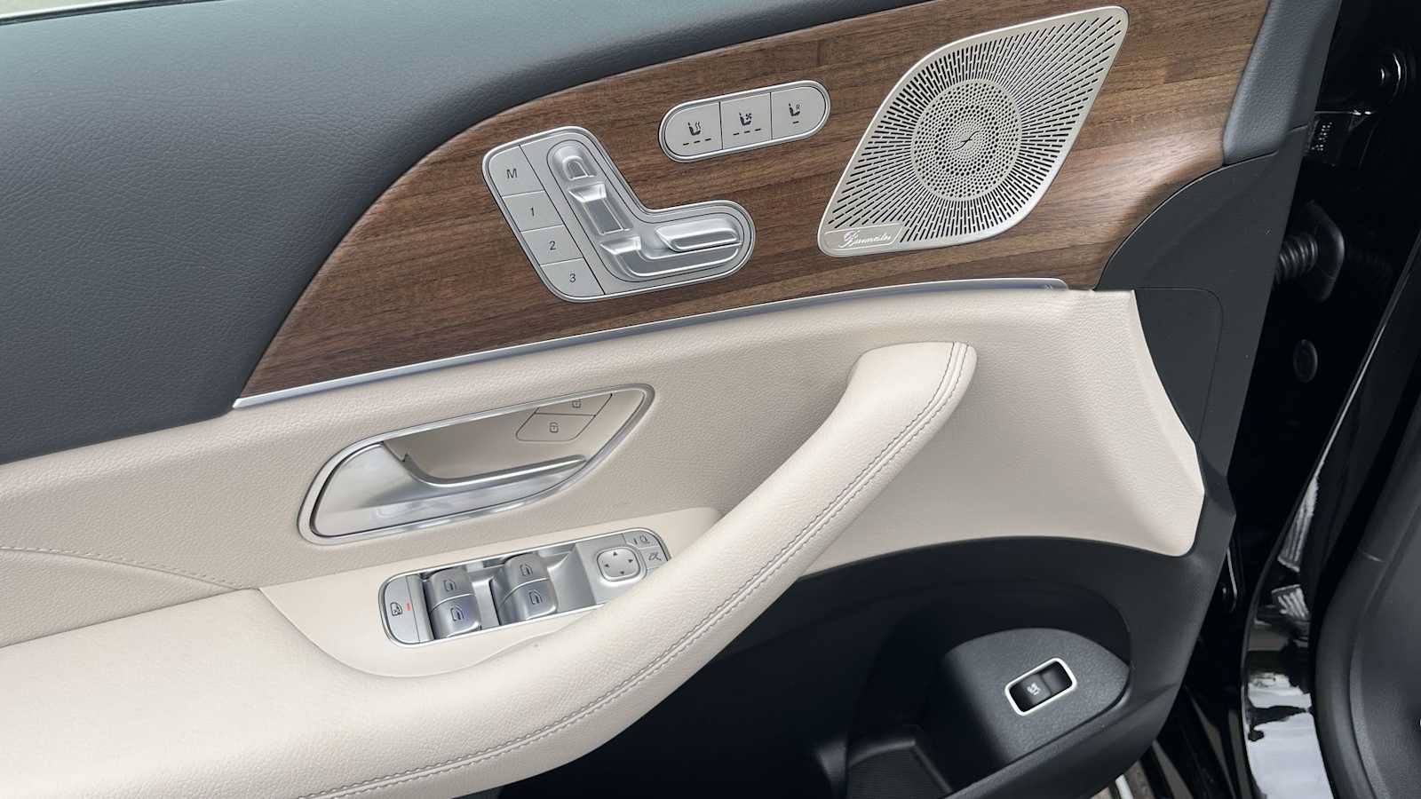 New 2026 Mercedes-Benz GLE 350 4MATIC image 31