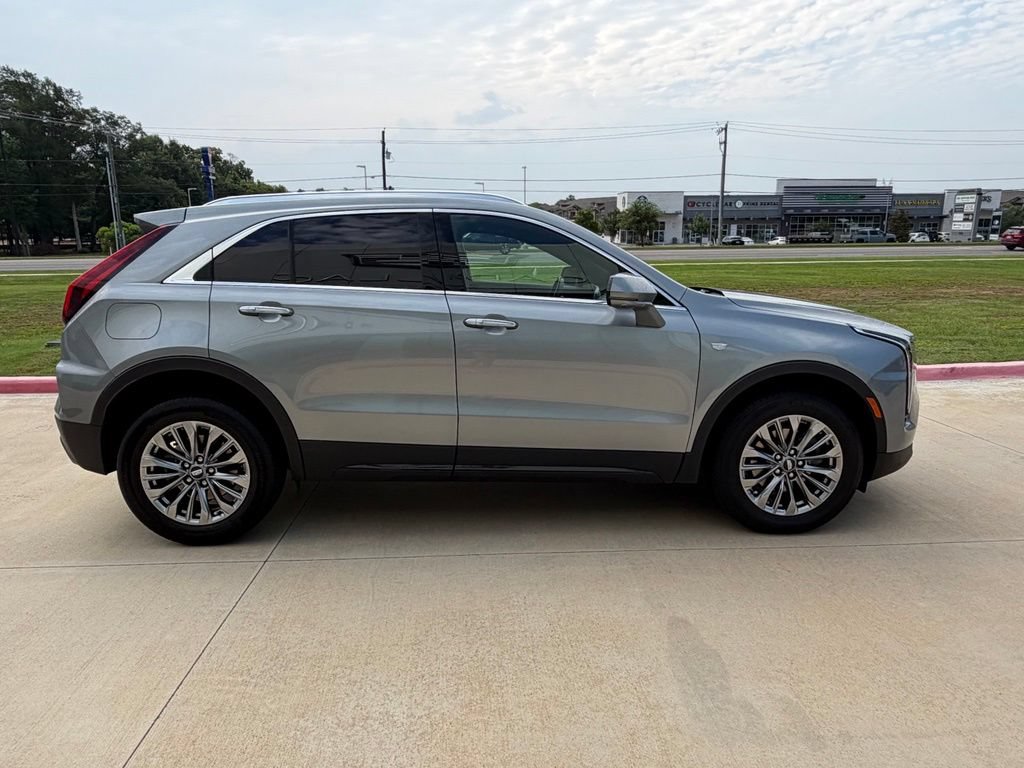 Used 2025 Cadillac XT4 Premium Luxury AWD/4WD image 7