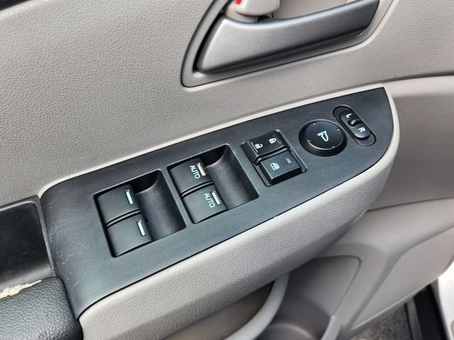 Used 2012 Honda Odyssey EX-L image 11