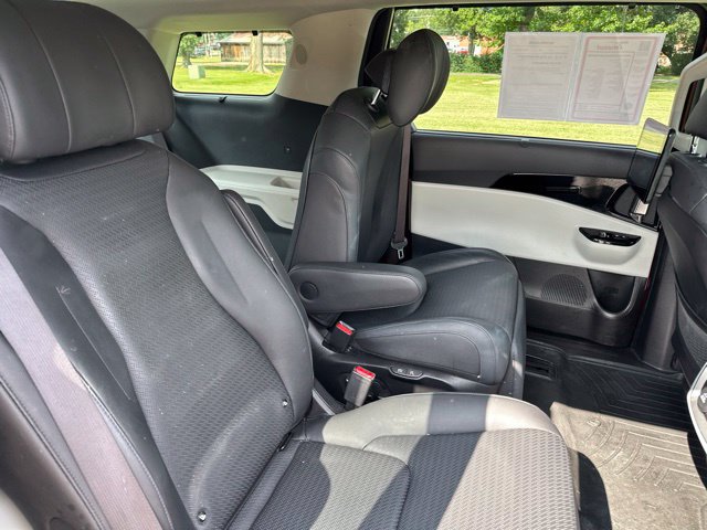 Certified 2024 Kia Carnival SX Prestige FWD image 31