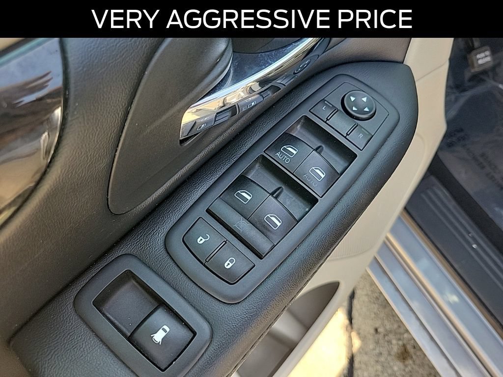 Used 2020 Dodge Grand Caravan SE w/ UConnect Hands-Free Group FWD image 20