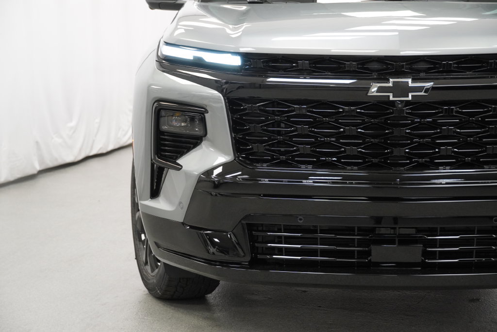 New 2027 Chevrolet Traverse RS w/ LPO, Floor Liner Package AWD/4WD image 33
