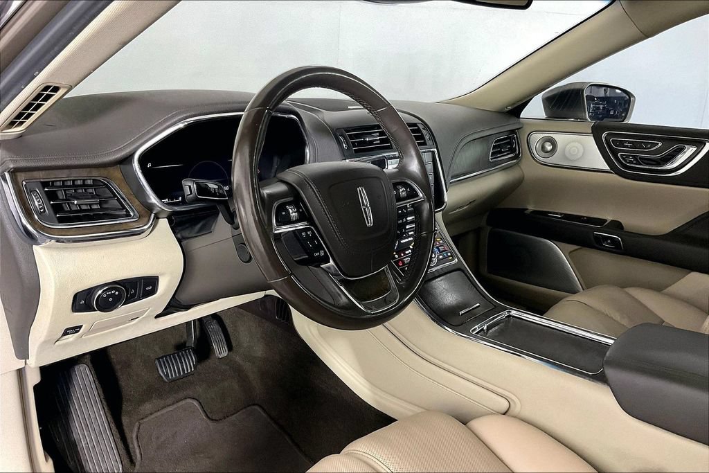 Used 2019 Lincoln Continental Reserve AWD/4WD image 15