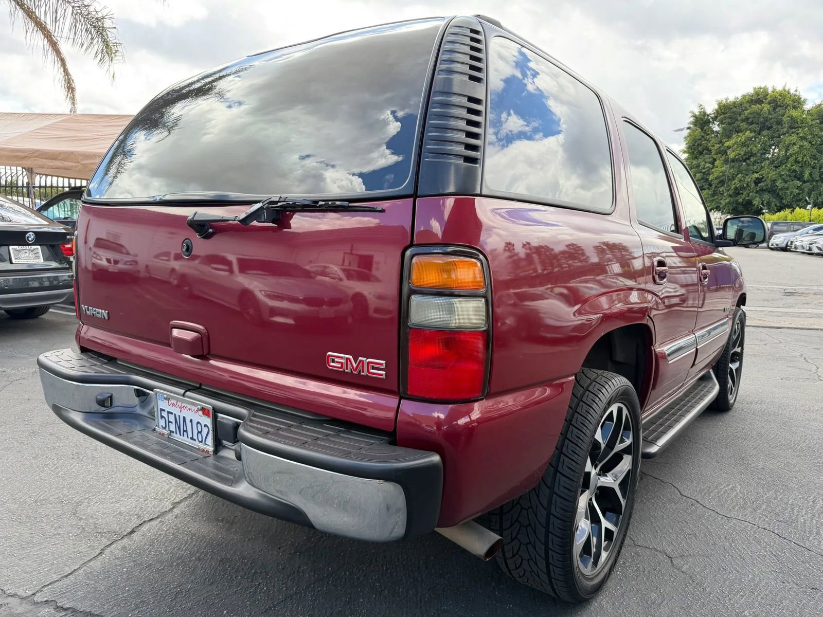 Used 2004 GMC Yukon SLE RWD image 22