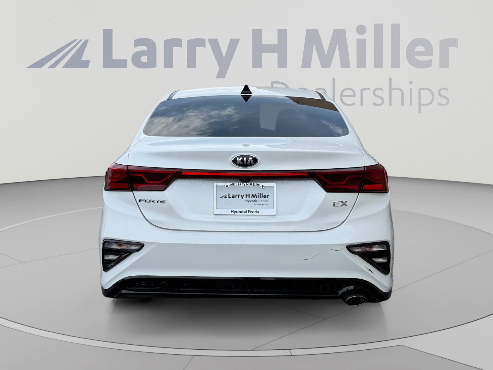 Used 2019 Kia Forte EX FWD image 3