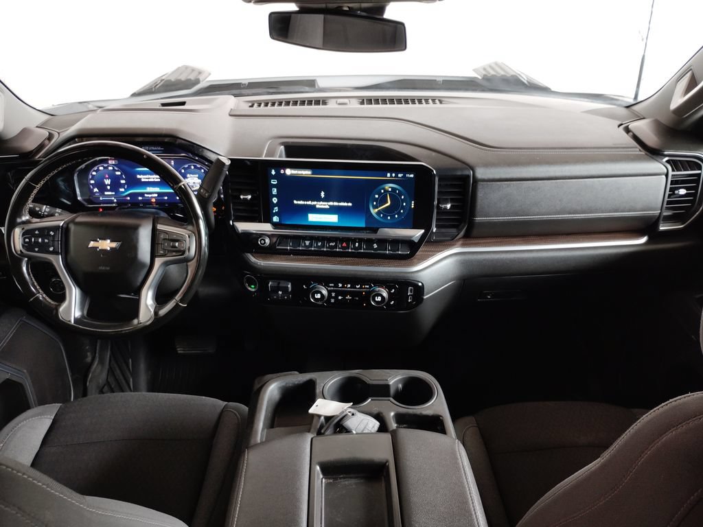 Used 2025 Chevrolet Silverado 2500 LT AWD/4WD image 37